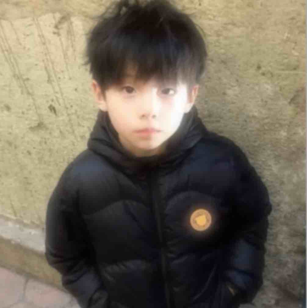 忧郁三三