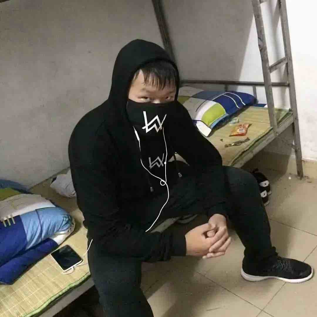 隔壁班佳豪不骗呆萌大学生