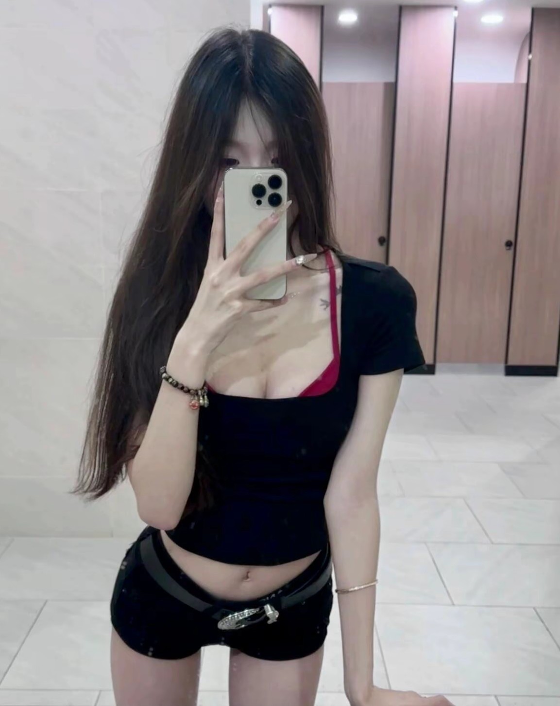一具学生尸体
