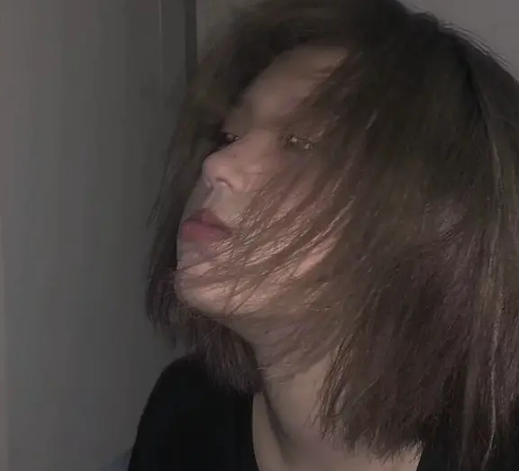 临界江芊