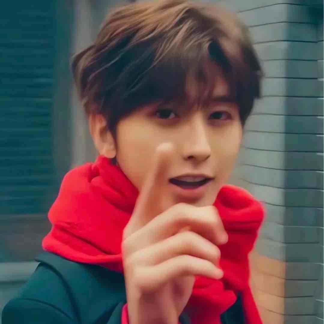 坤坤两元半专卖店