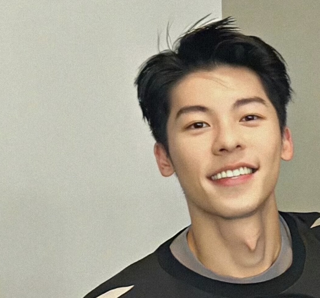 玩家1446566653339893760