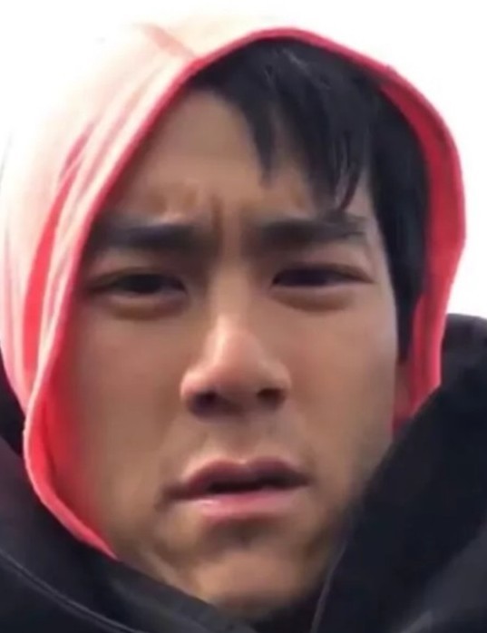 玩家936436739775574016