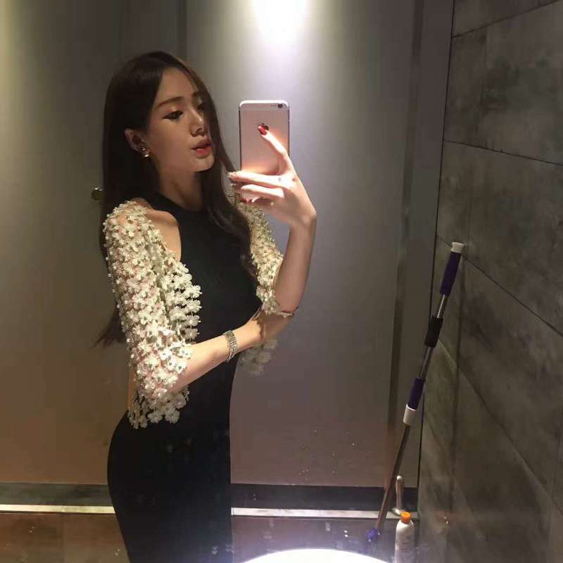 孤独风中一匹马