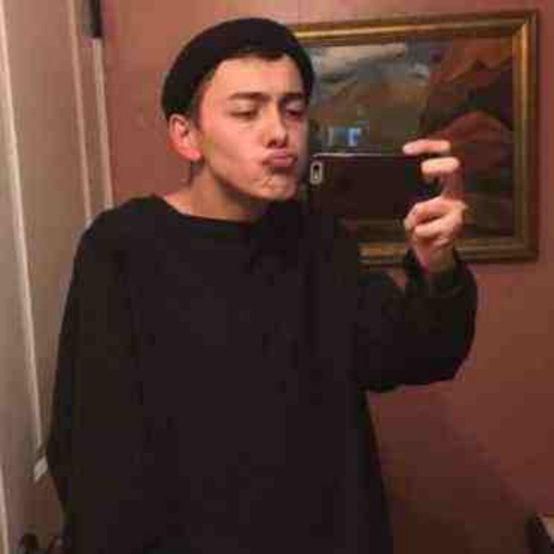 玩家872630512460308480