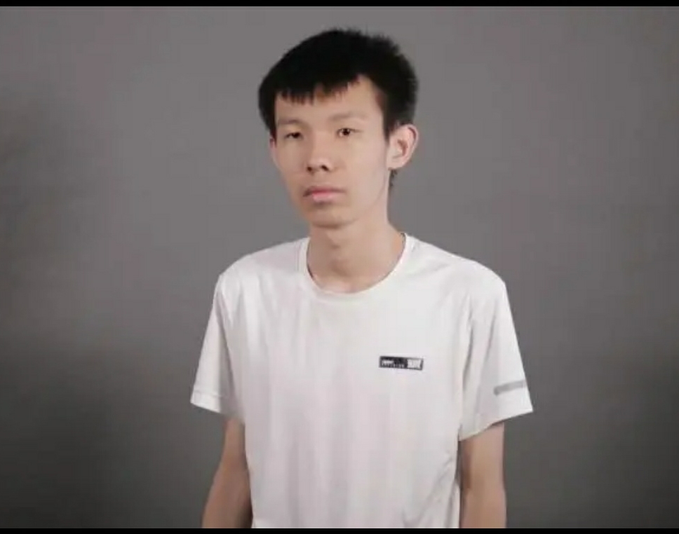 张嘉文在线秒发
