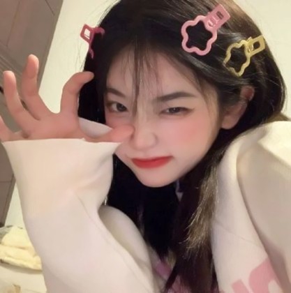 女大学生贴身自用