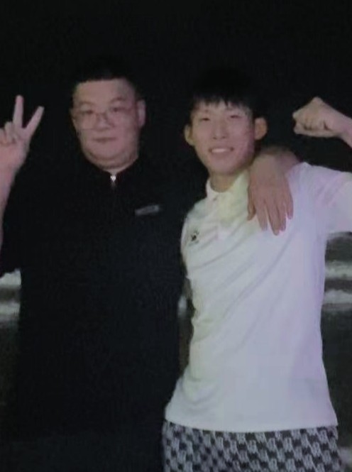深情秋刀鱼