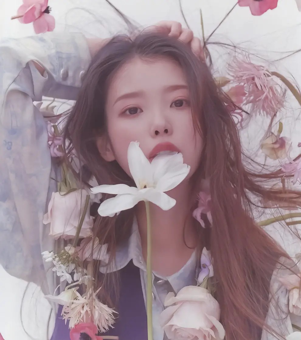 李知恩IU