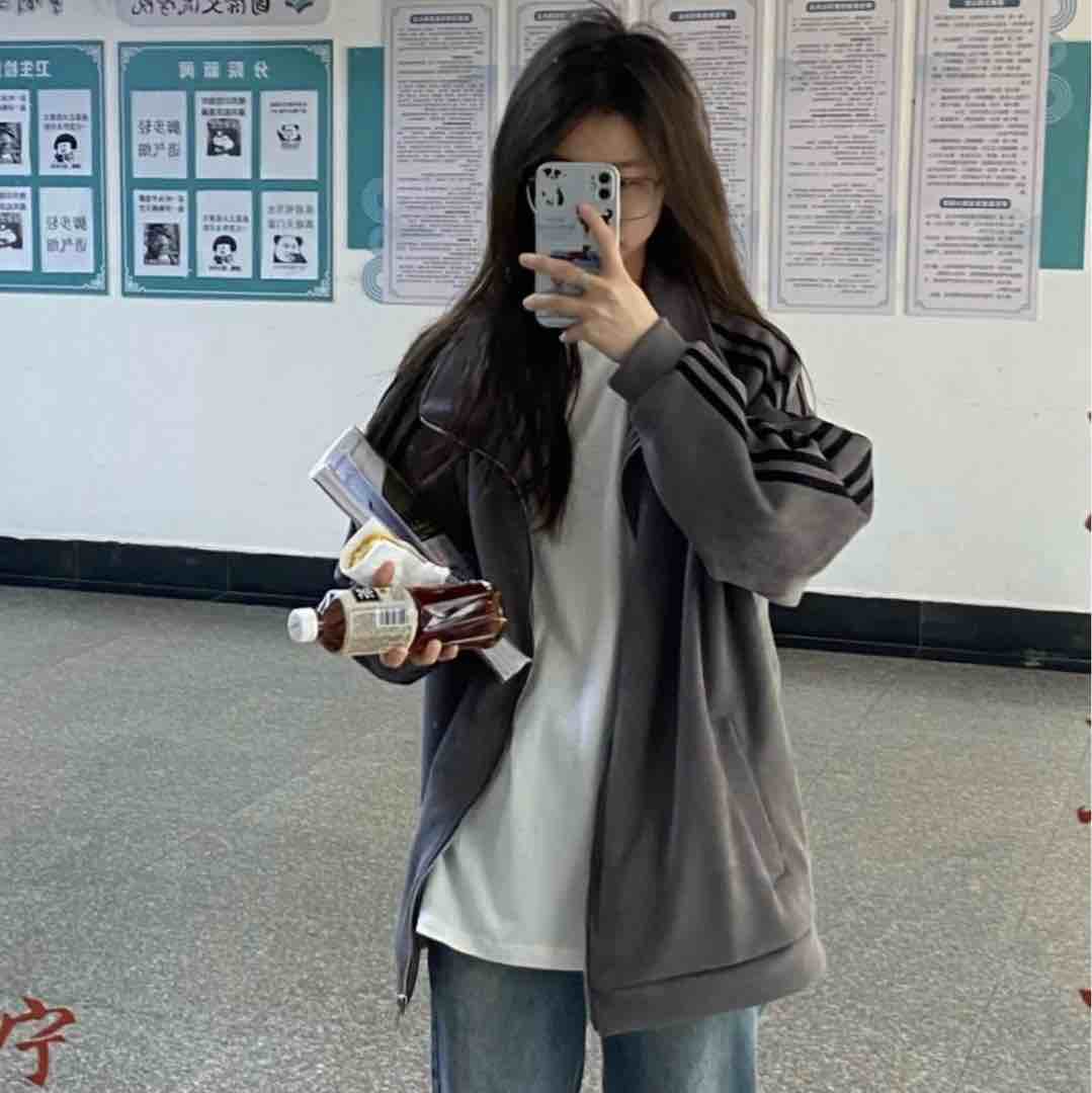 武汉女大学生