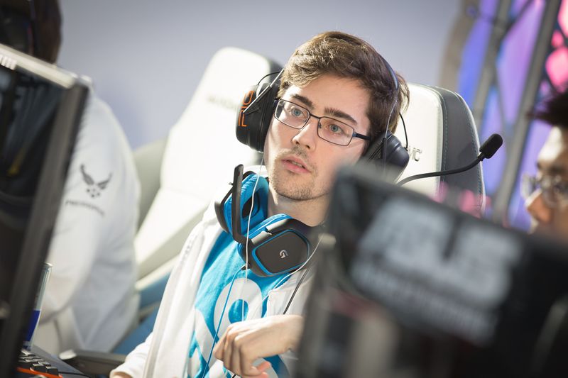 800px-Pieliedie-esl